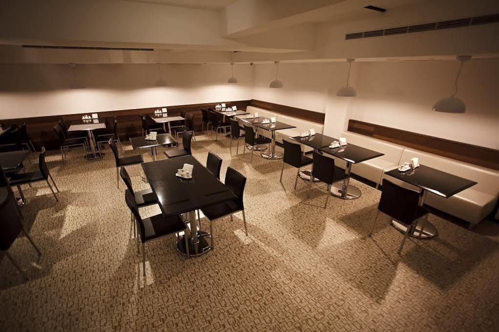 Royal Group Hotel Ho Yi Branch Kaohsiung Bagian luar foto