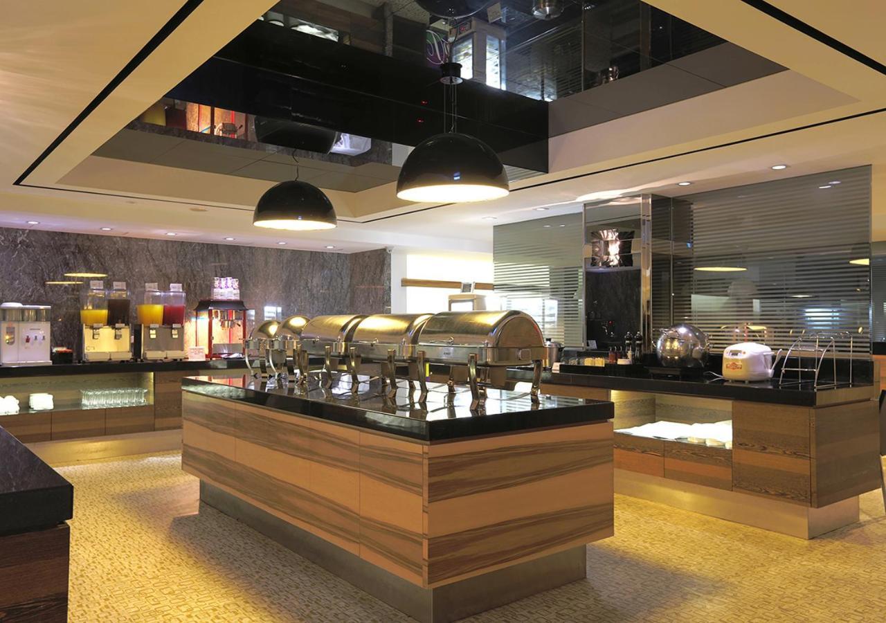 Royal Group Hotel Ho Yi Branch Kaohsiung Bagian luar foto